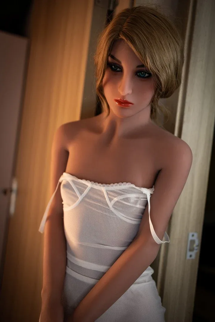 AB27: 150cm F-Cup Lifelike TPE Sex Doll-Aibei view 4