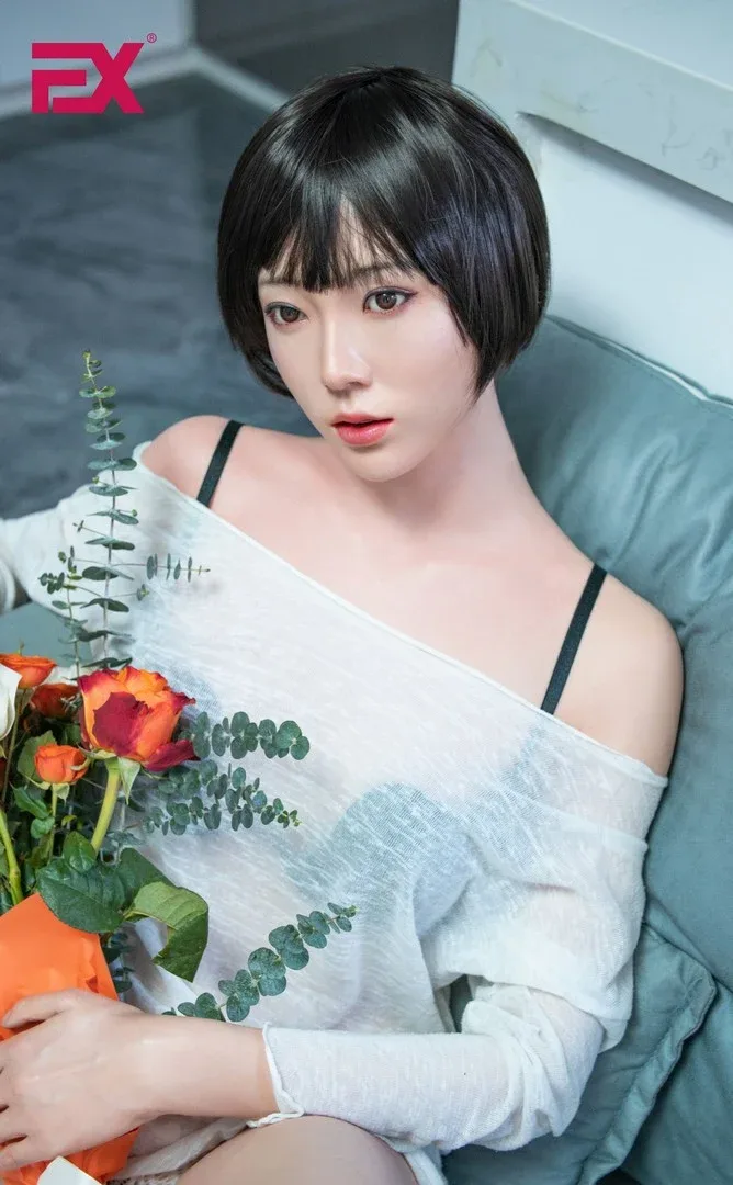 Monique: 162cm B-Cup Luxury Seamless Neck Silicone Sex Doll-Clone view 4