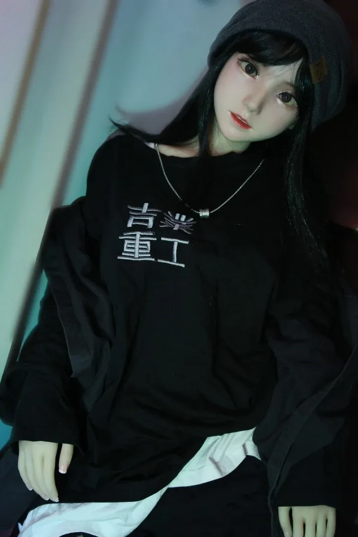 J011: 148cm D-Cup Realistic Silicone Sex Doll-FU Doll view 4