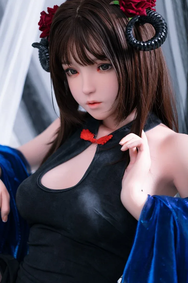 J014: 148cm D-Cup Realistic Silicone Sex Doll-FU Doll view 5